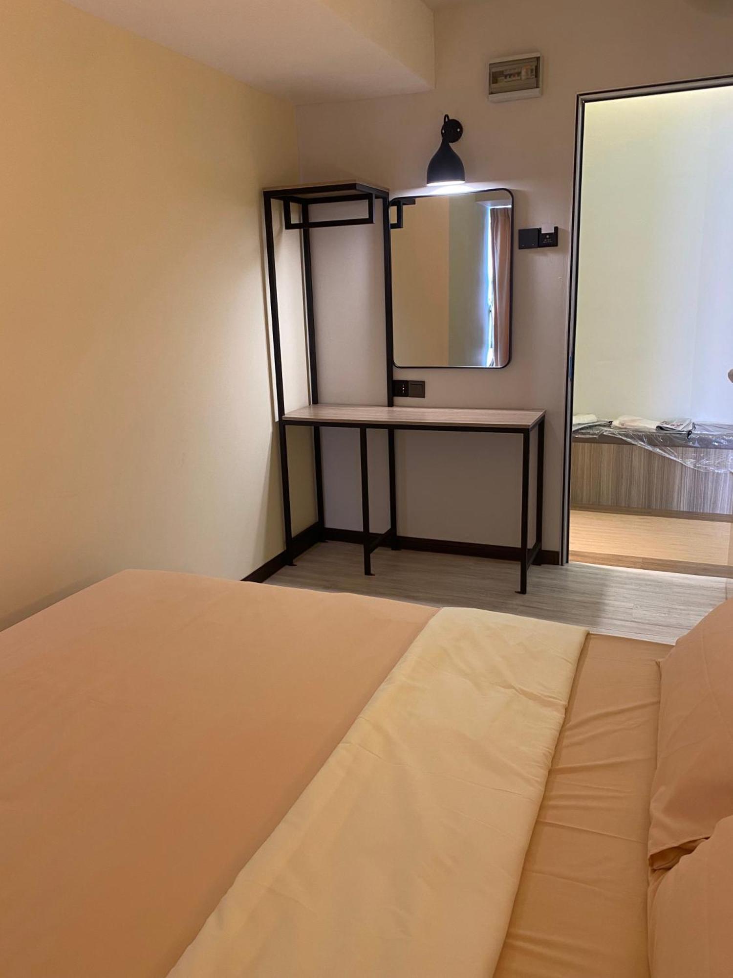 Clock Inn Backpackers Hostel Танах-Рата Экстерьер фото